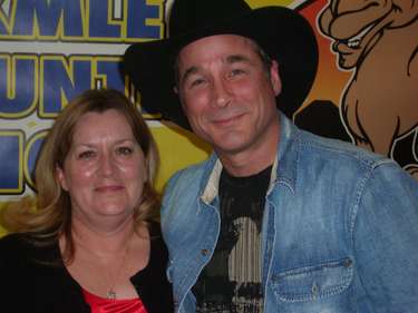 Clint Black and KMLE winner