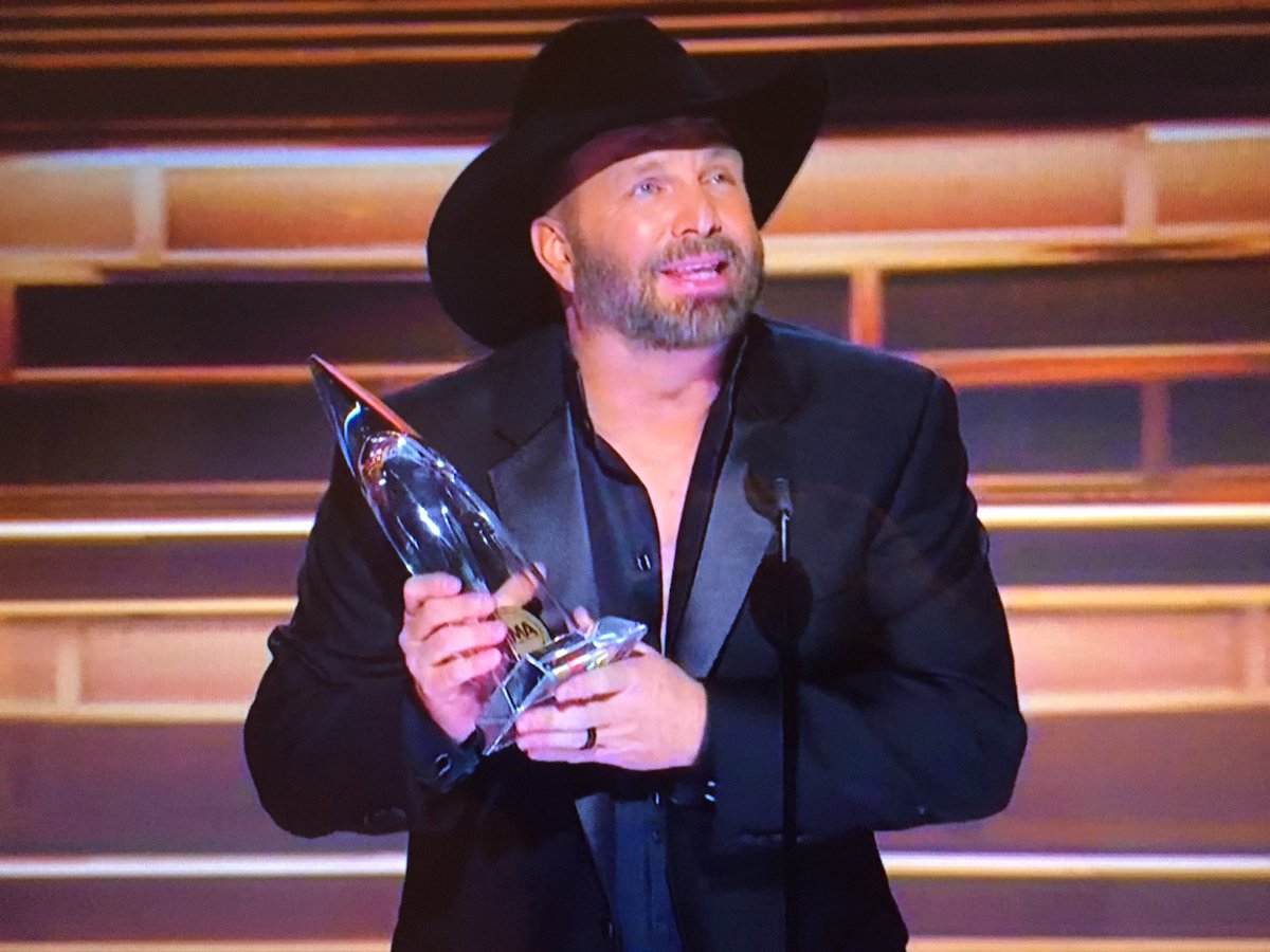 Garth Entertainer of the Year