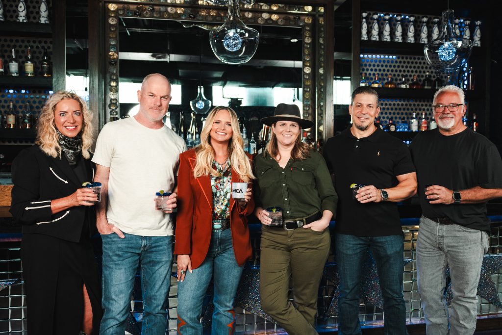 Miranda Lambert MCA Signing_Credit Tyler Conrad